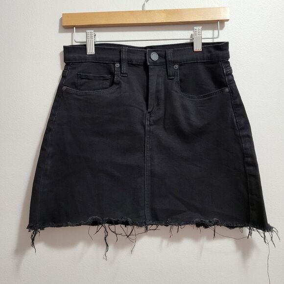 Blank NYC Black Moto Denim Cutoff Raw Hem Skirt Size 24 - Picture 2 of 10